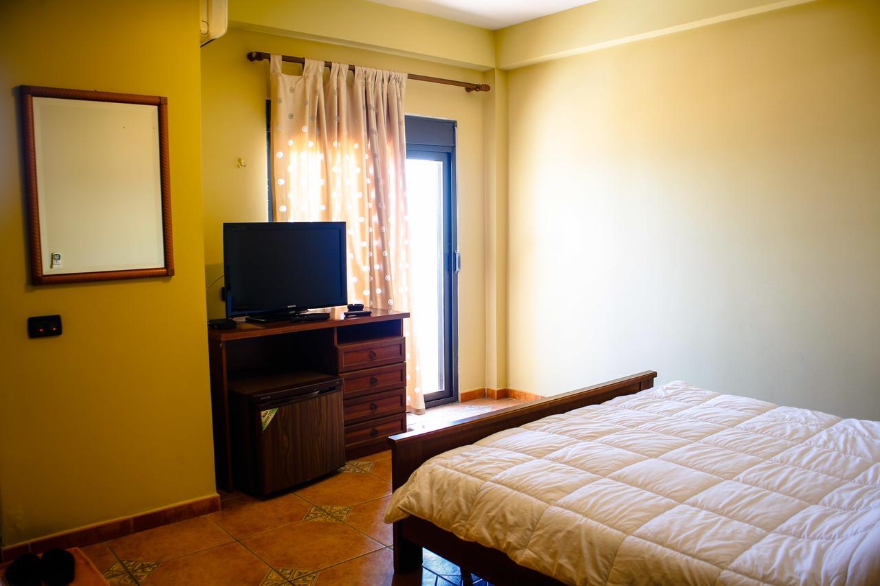 Hotel La Quercia Durrës 外观 照片